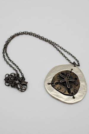 Silver antique starfish pendant necklace