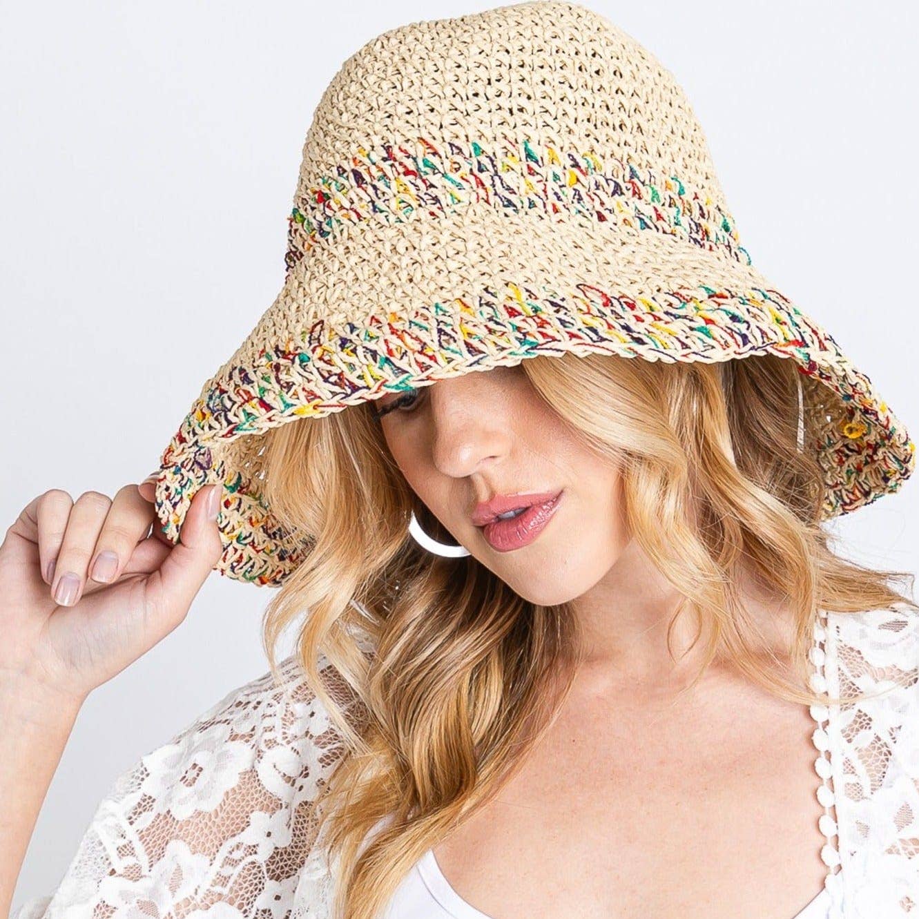 RAFFIA CARNIVAL SAND MULTI COLOR BUCKET HAT