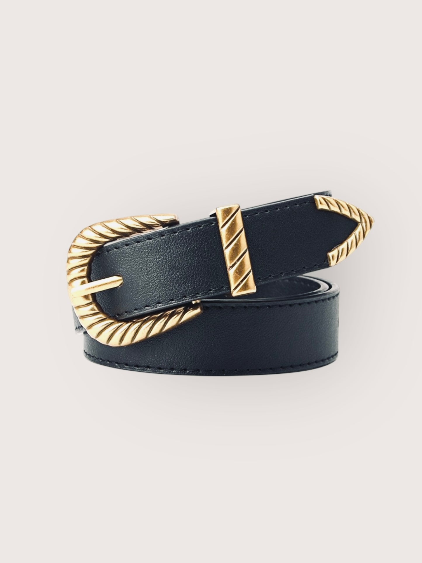 The Modern Western Carved Buckle Faux Leather Belt
