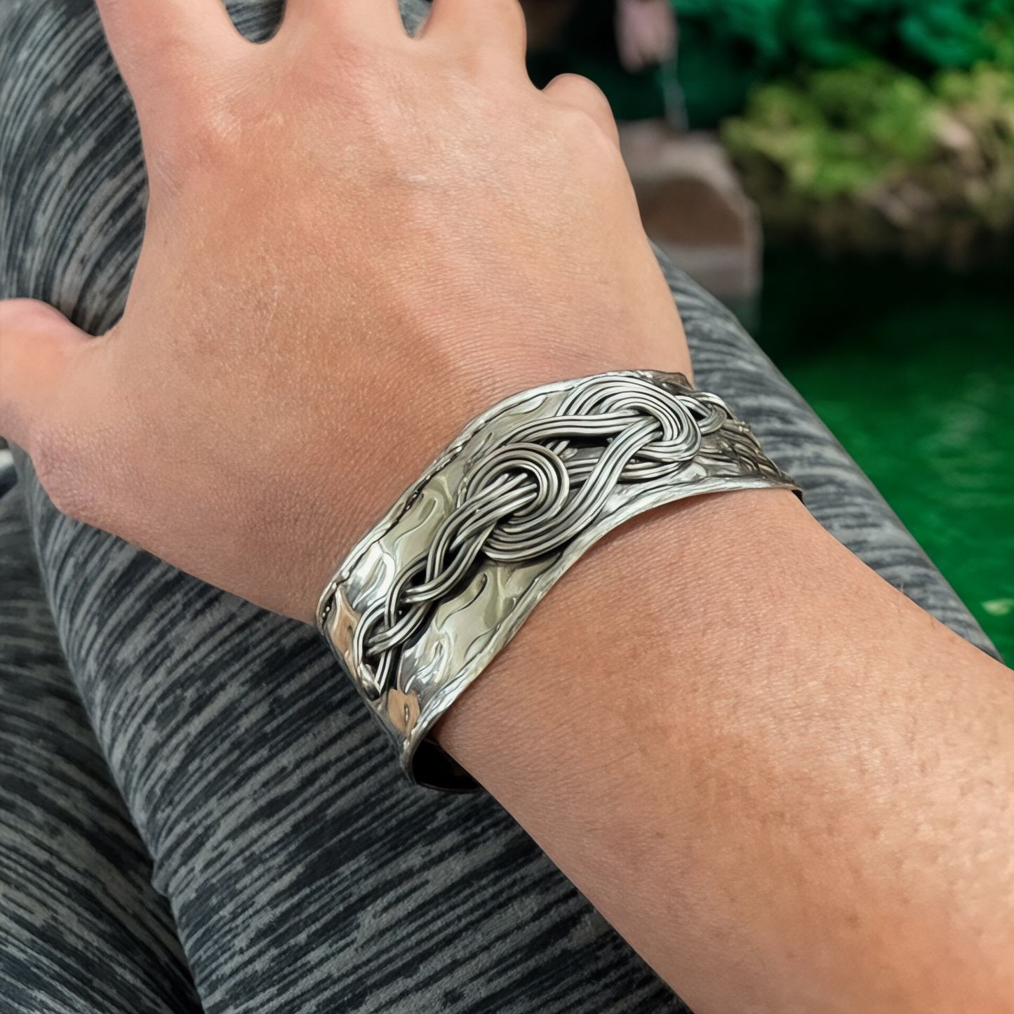Kashi Cuff Bracelet – Silver