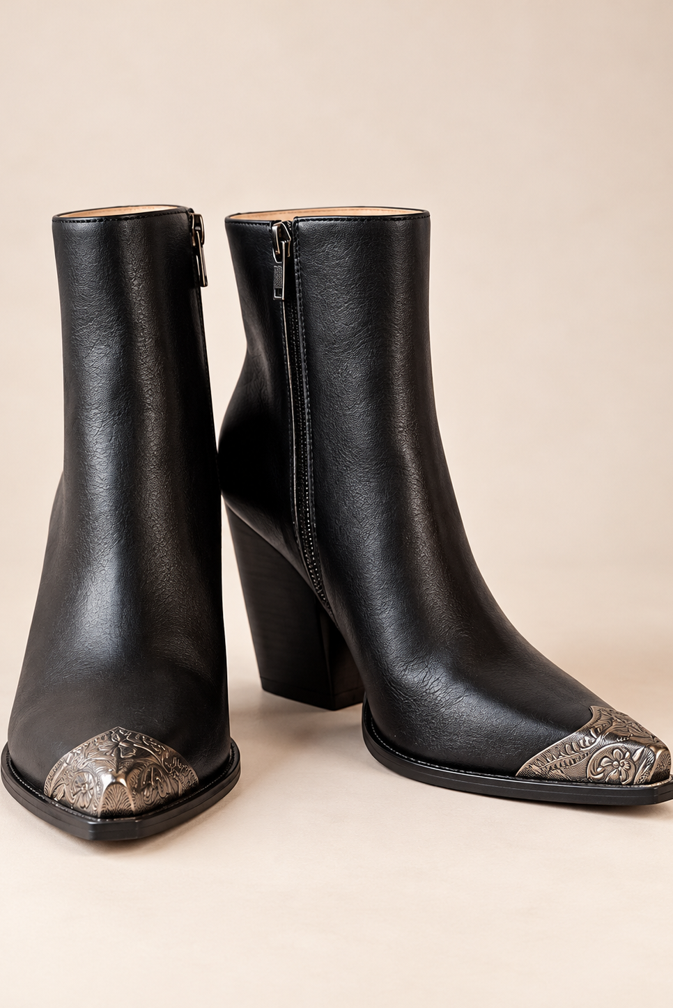 Western Etched Silver Tip Noir Block Heel Boot