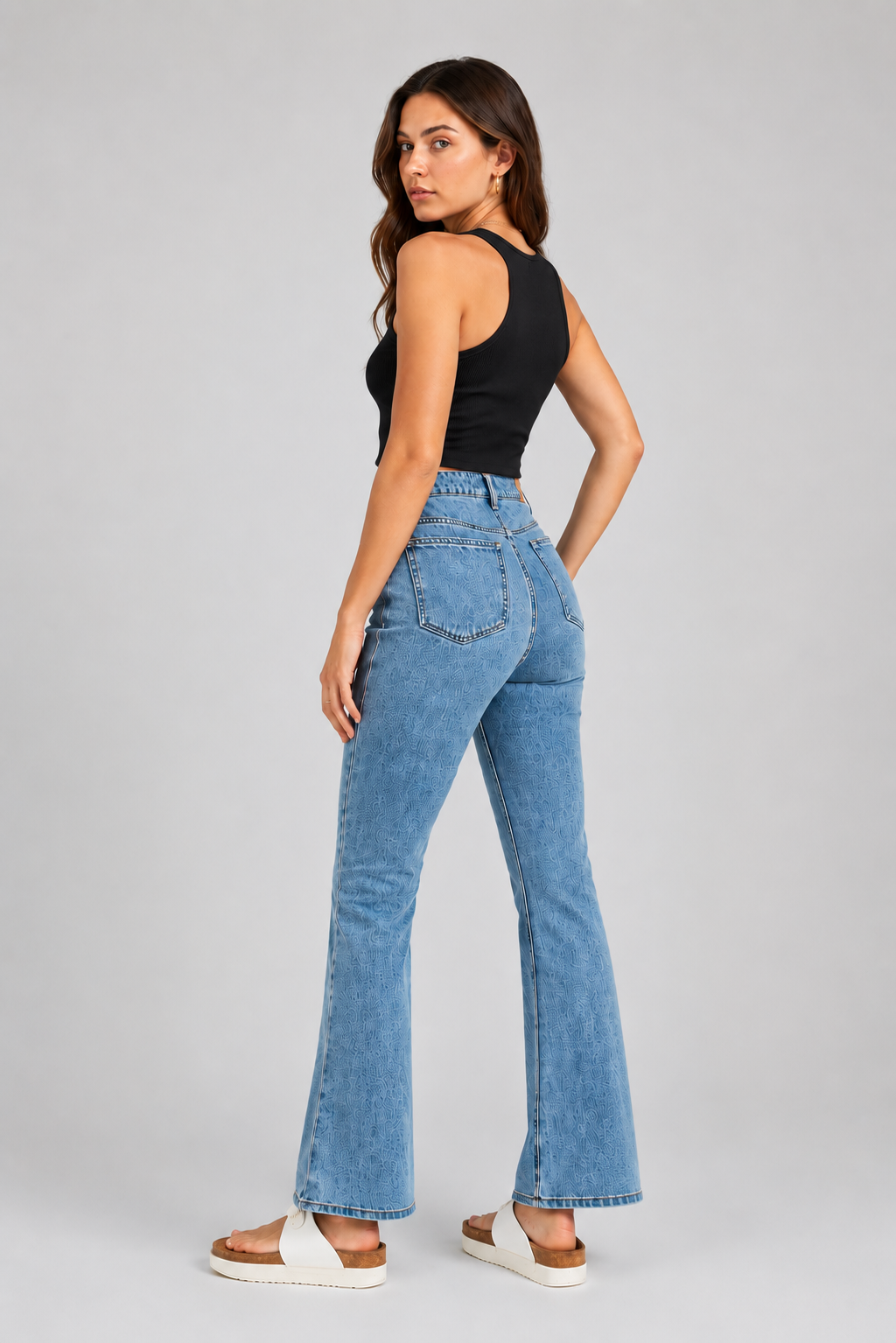 THE CONTOUR  & FLARE DENIM