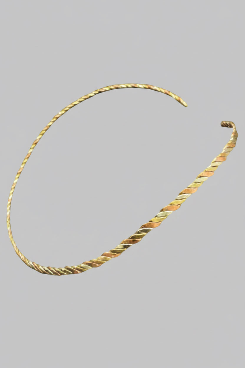 Aurelia Twist choker front view