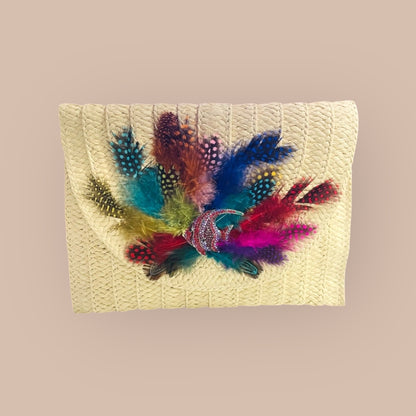 OCEAN MIRAGE HAND DESIGNED LAYERED STRAW ENVELOPE CLUTCH/ CROSSBODY PURSE