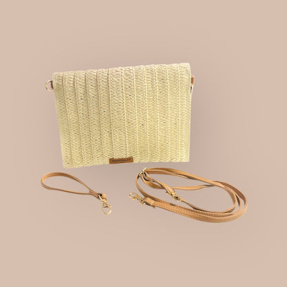 OCEAN MIRAGE HAND DESIGNED LAYERED STRAW ENVELOPE CLUTCH/ CROSSBODY PURSE