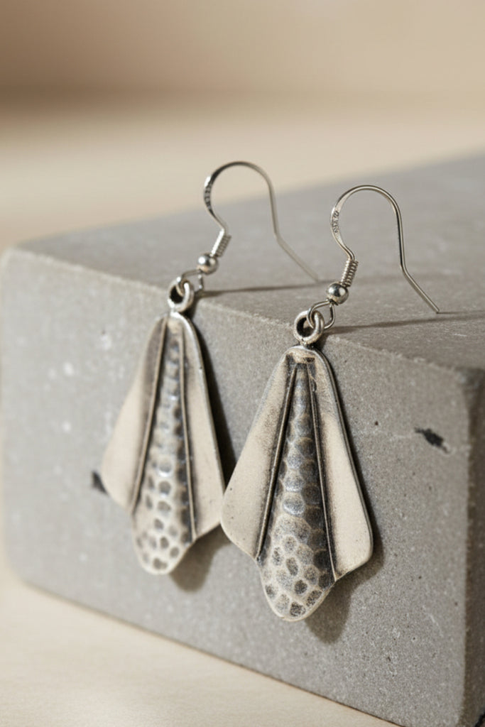 Handmade Fan Kashi antique silver earrings
