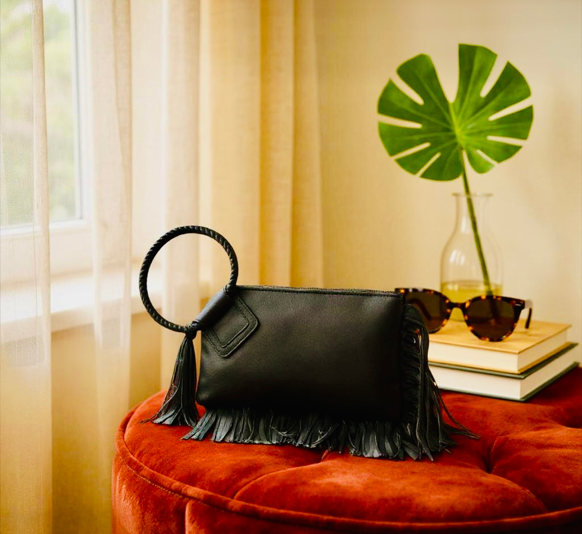 CITY FRINGE CUFF TASSEL WRISTLET CLUTCH PURSE
