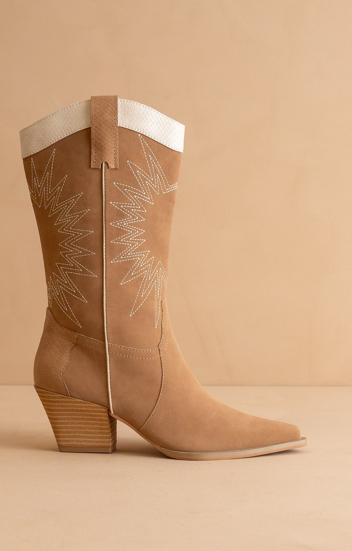 Desert Blaze Carmel Paneled Cowboy Boots