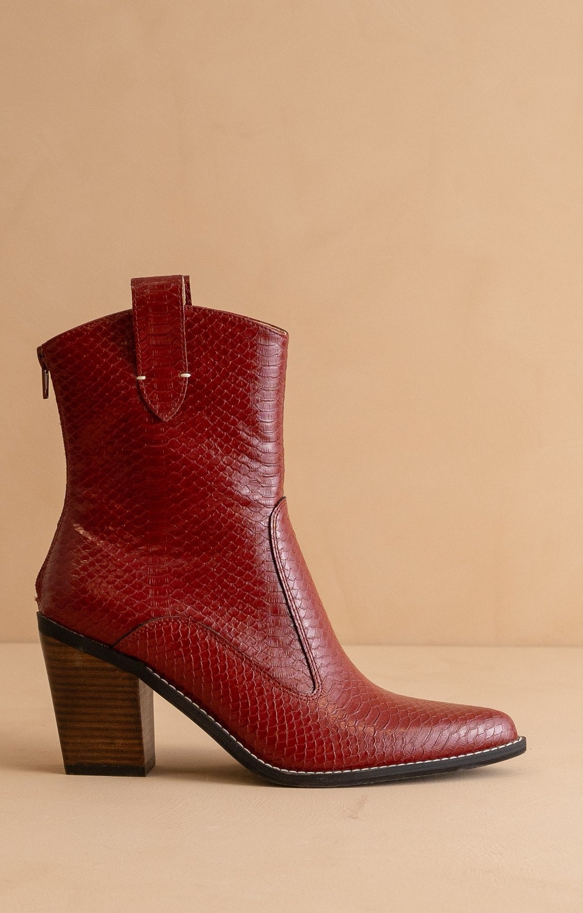 Rodeo Ruby Paneled Western Boots
