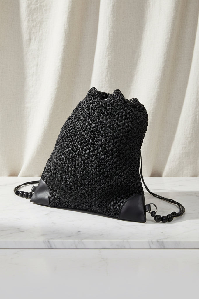 Black straw braided bucket fashion bag