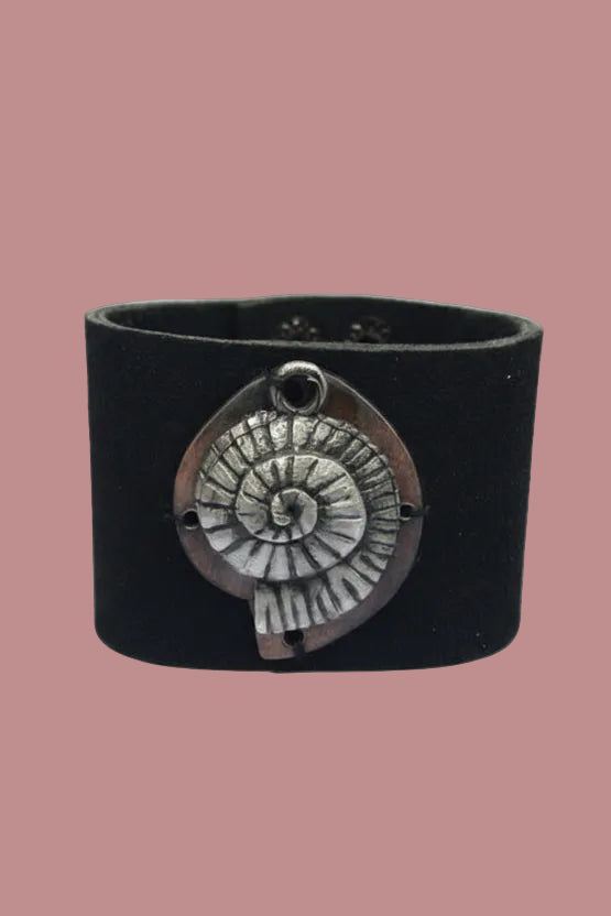 Handmade Metal Sea Shell Fossil Leather Bracelet