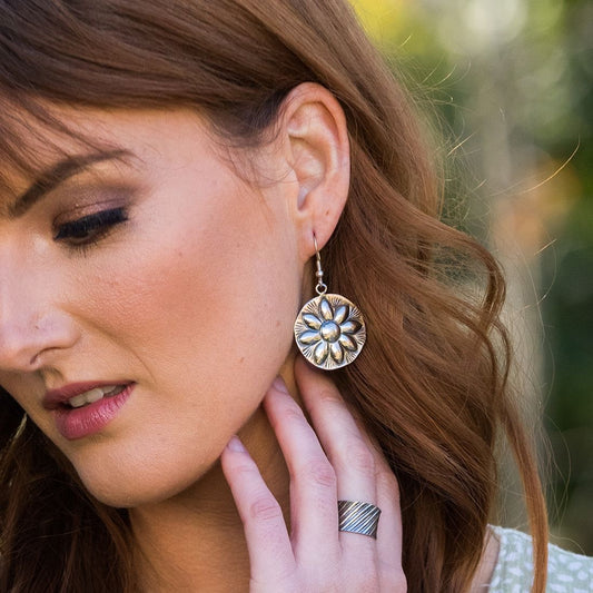 Flower Kashi -Antique silver earrings
