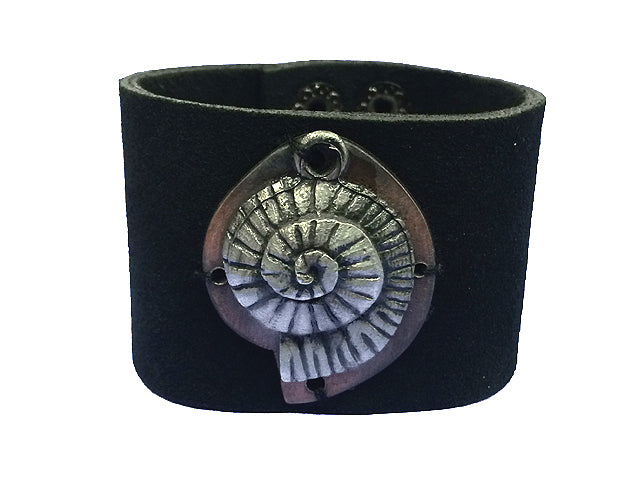 Handmade Silver Tone Sea Shell Leather Bracelet