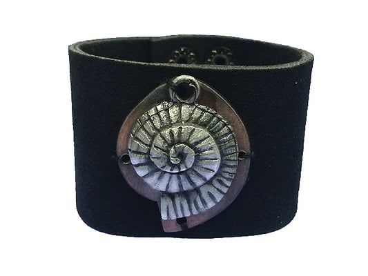 Handmade Silver Tone Sea Shell Leather Bracelet