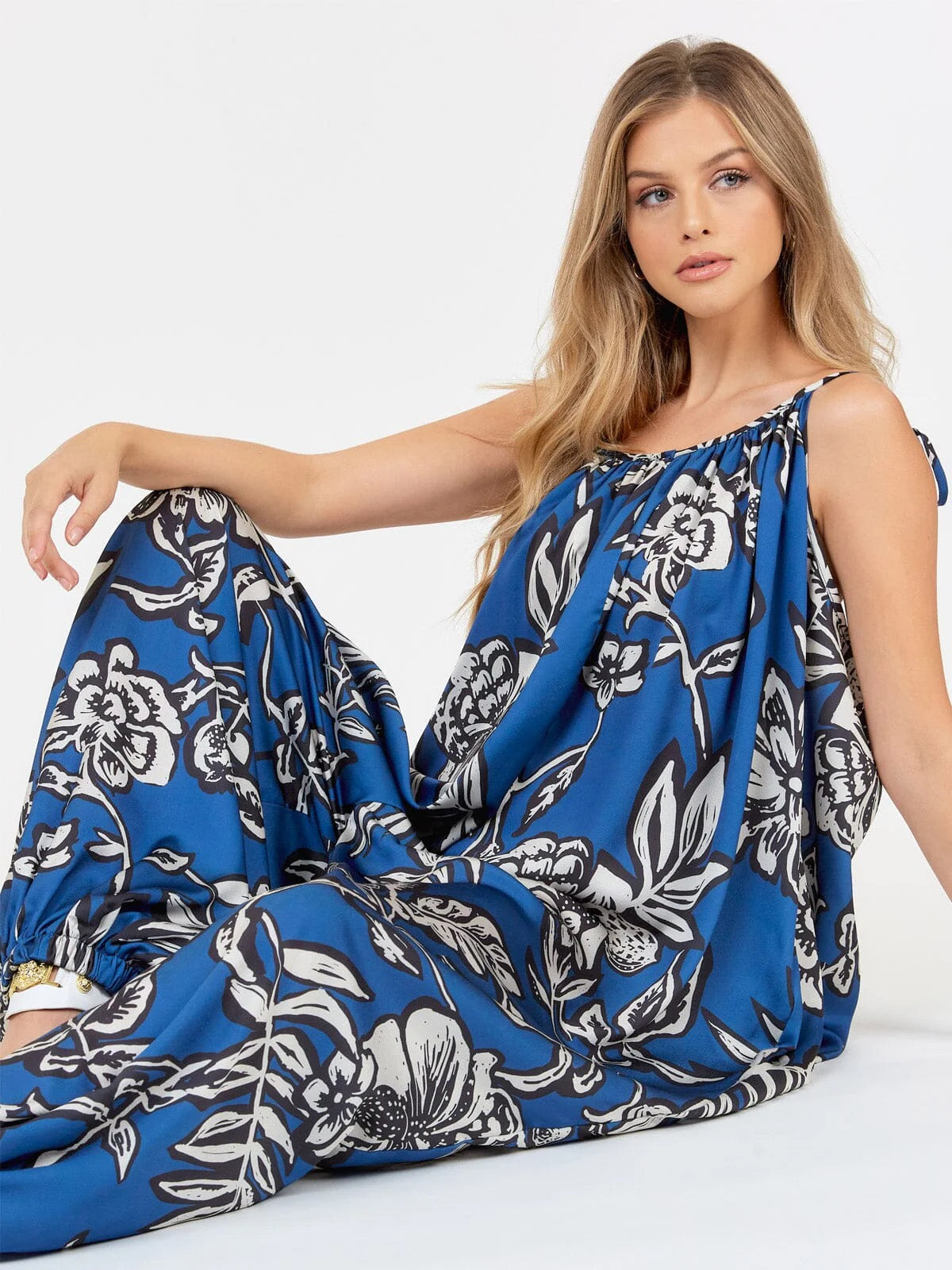 SLEEVELESS FRONT POCKETS FLORAL PRINT JUMPSUIT
