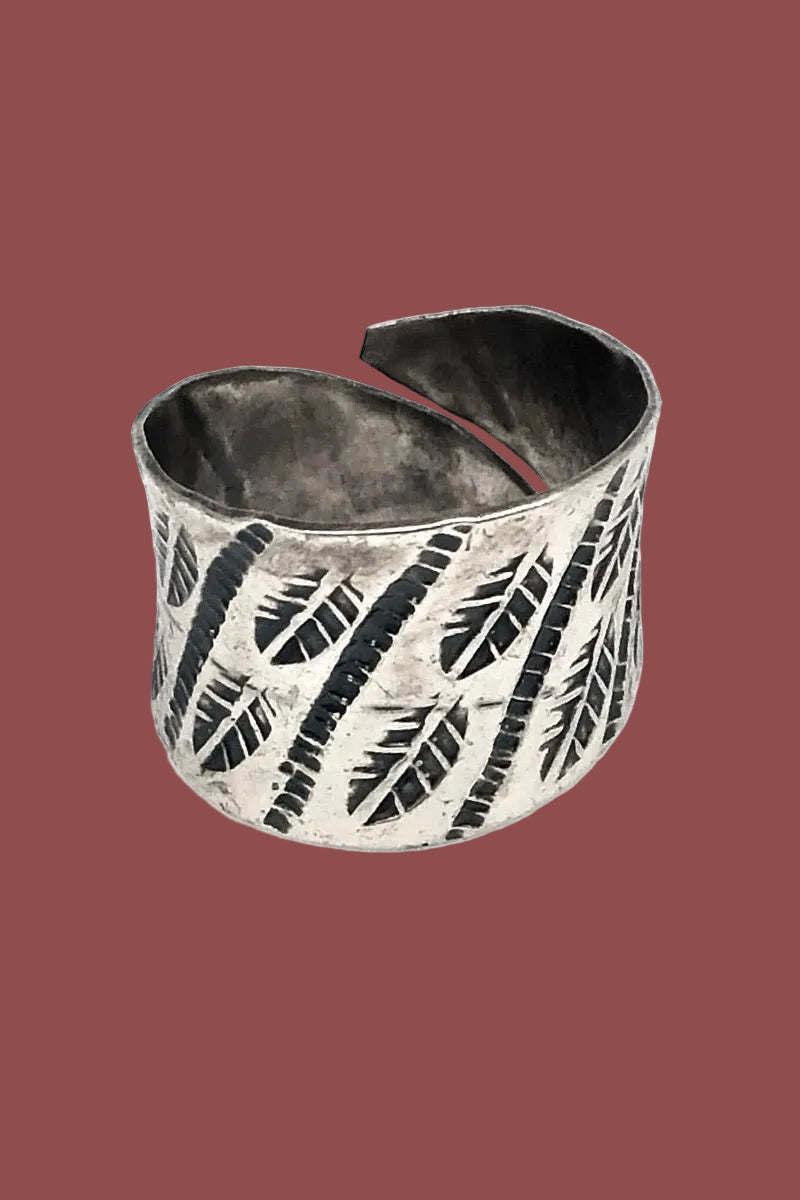 Handmade Leaf Pattern Kashi antique silver plated adjustable ring