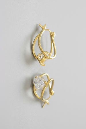 Rhinestone pincatch teardrop earrings, glamorous look