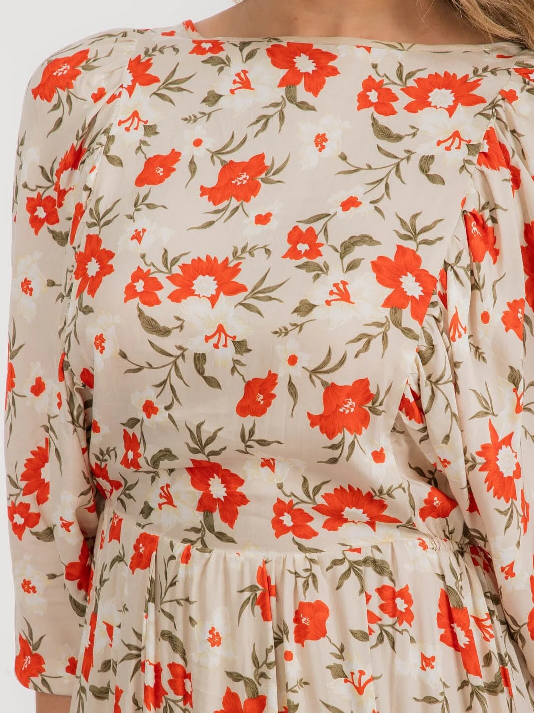 OPEN BACK FLORAL MAXI DRESS