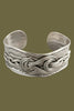 Kashi cuff bracelet silver close up