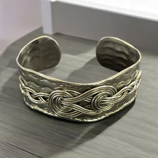 Kashi Cuff Bracelet – Silver