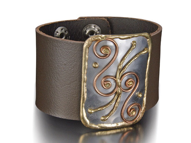 Handmade Genuine leather bracelet with mixed Swirl metals