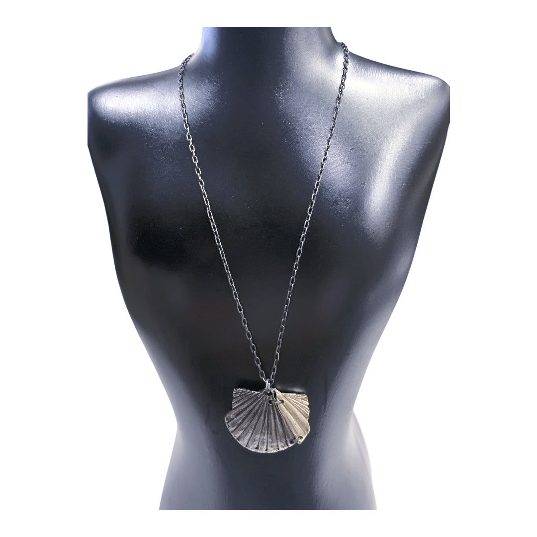 Scallop Shell Antique Silver Necklace