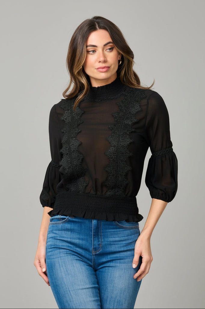 Lace detailed turtle neck 3/4 sleeve top