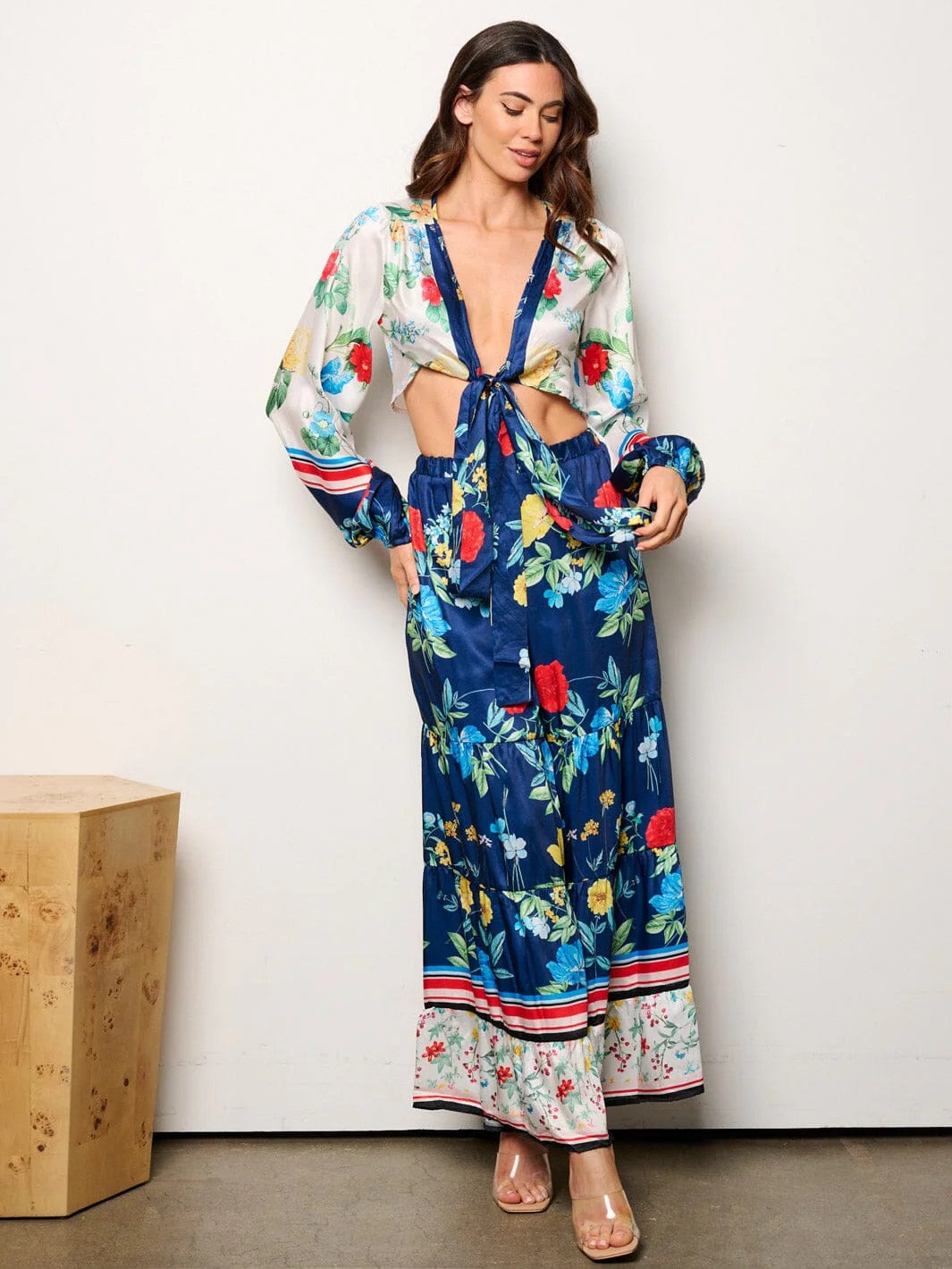 FLORAL CROP TOP & ELASTIC WAIST TIERED PANTS SET