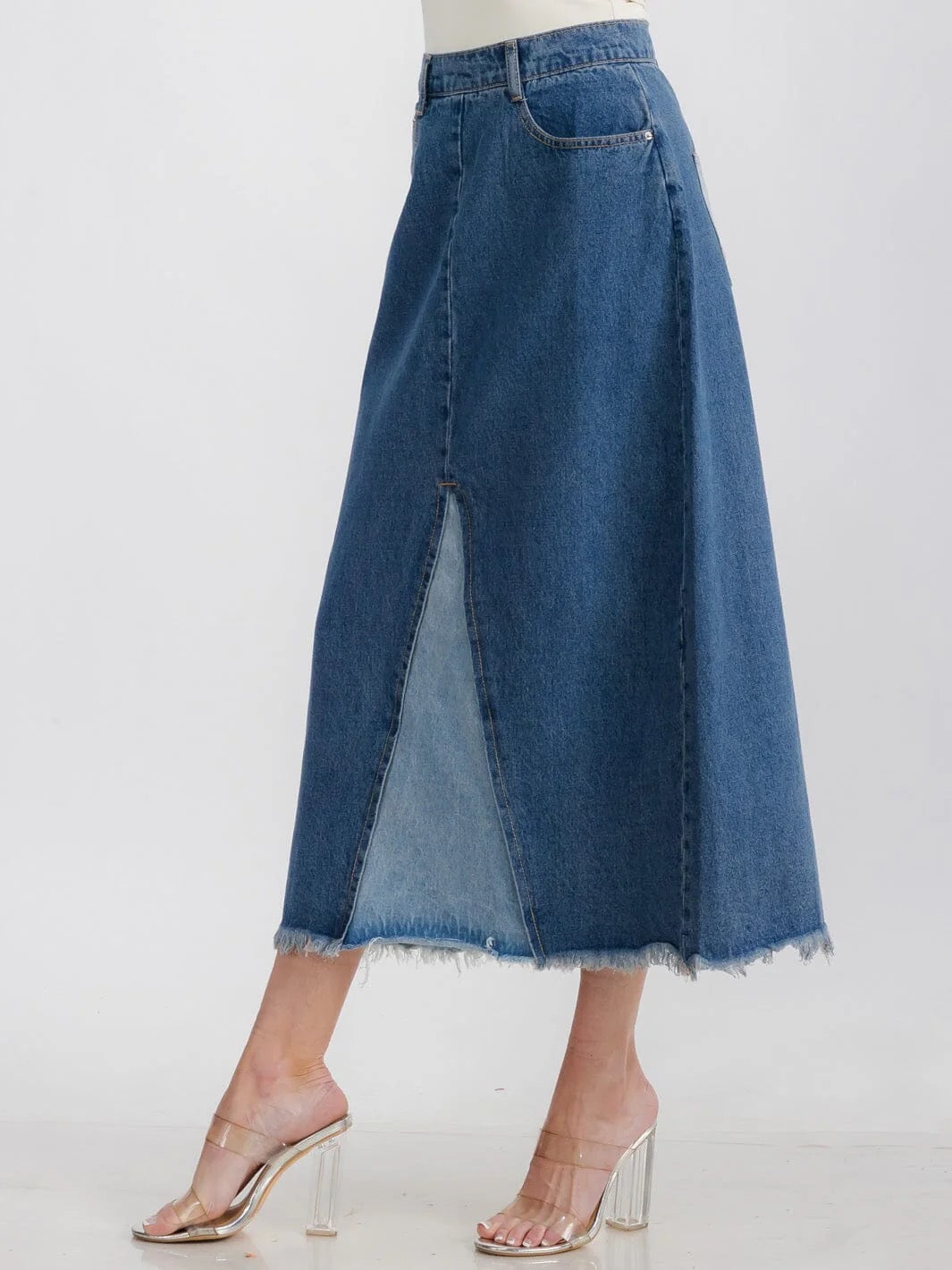 BUTTON CLOSURE POCKETS 2-TONE DENIM MAXI SKIRT